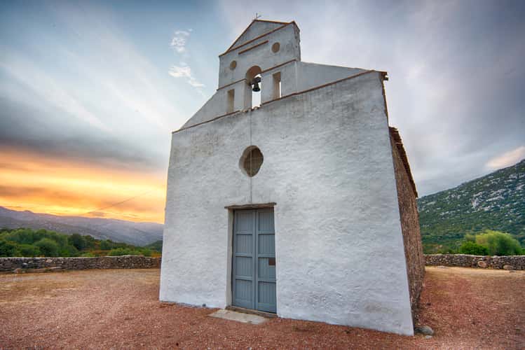 chiesa di san Pietro al Golgo