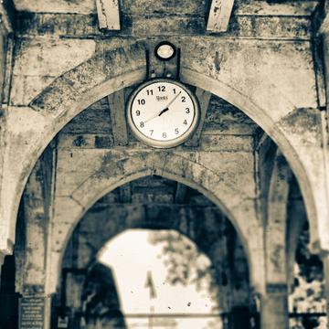 Clock, India