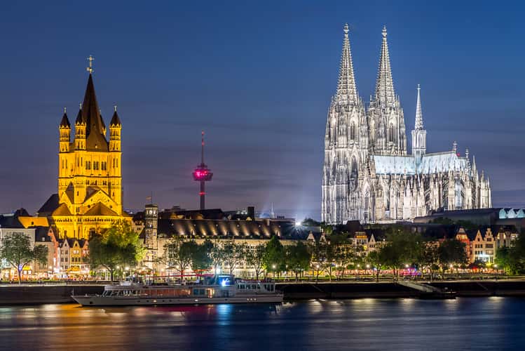 Cologne, Deutzer Rheinufer, Cathedral and Bridge view