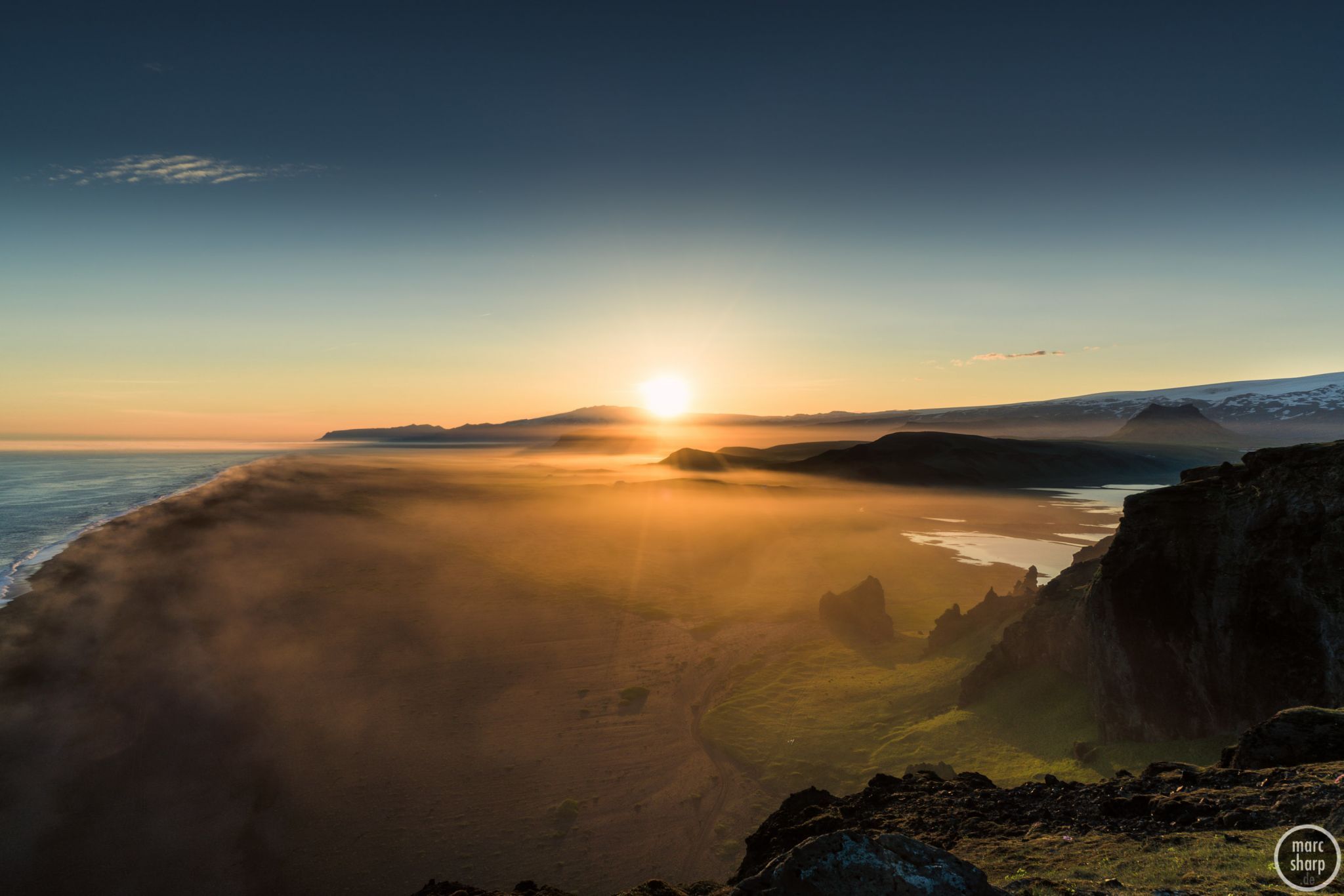 Dyrhólaeyjarviti Lighthouse, Iceland