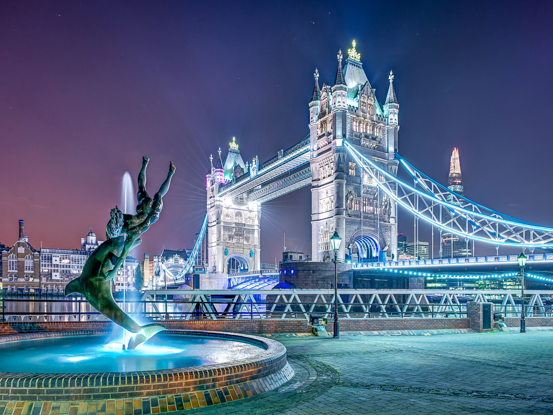 Girl & Dolphin Tower Bridge London, United Kingdom