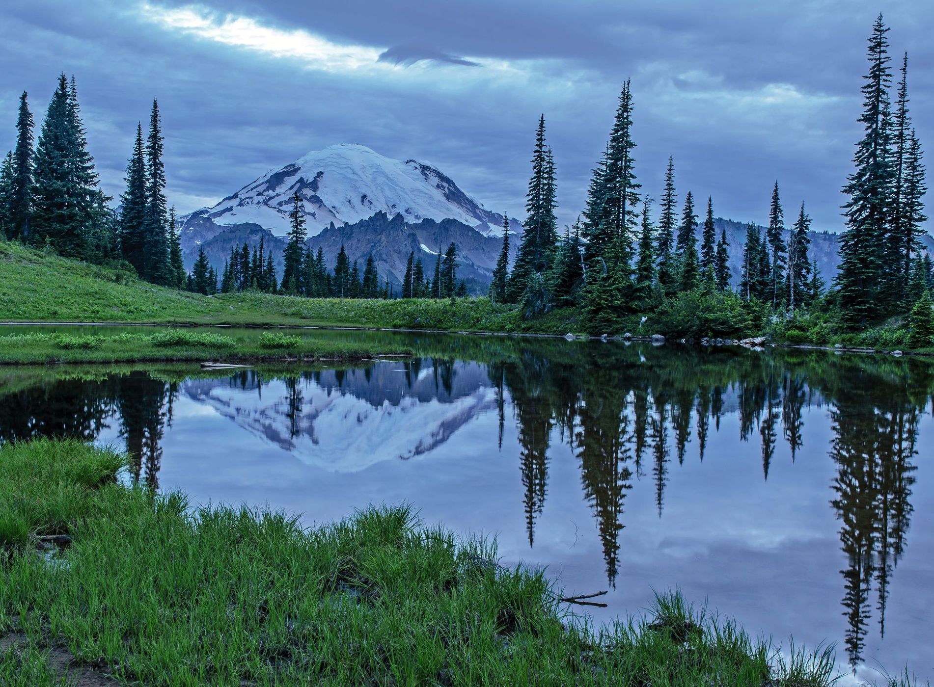 Upper Tipsoo Lake, USA