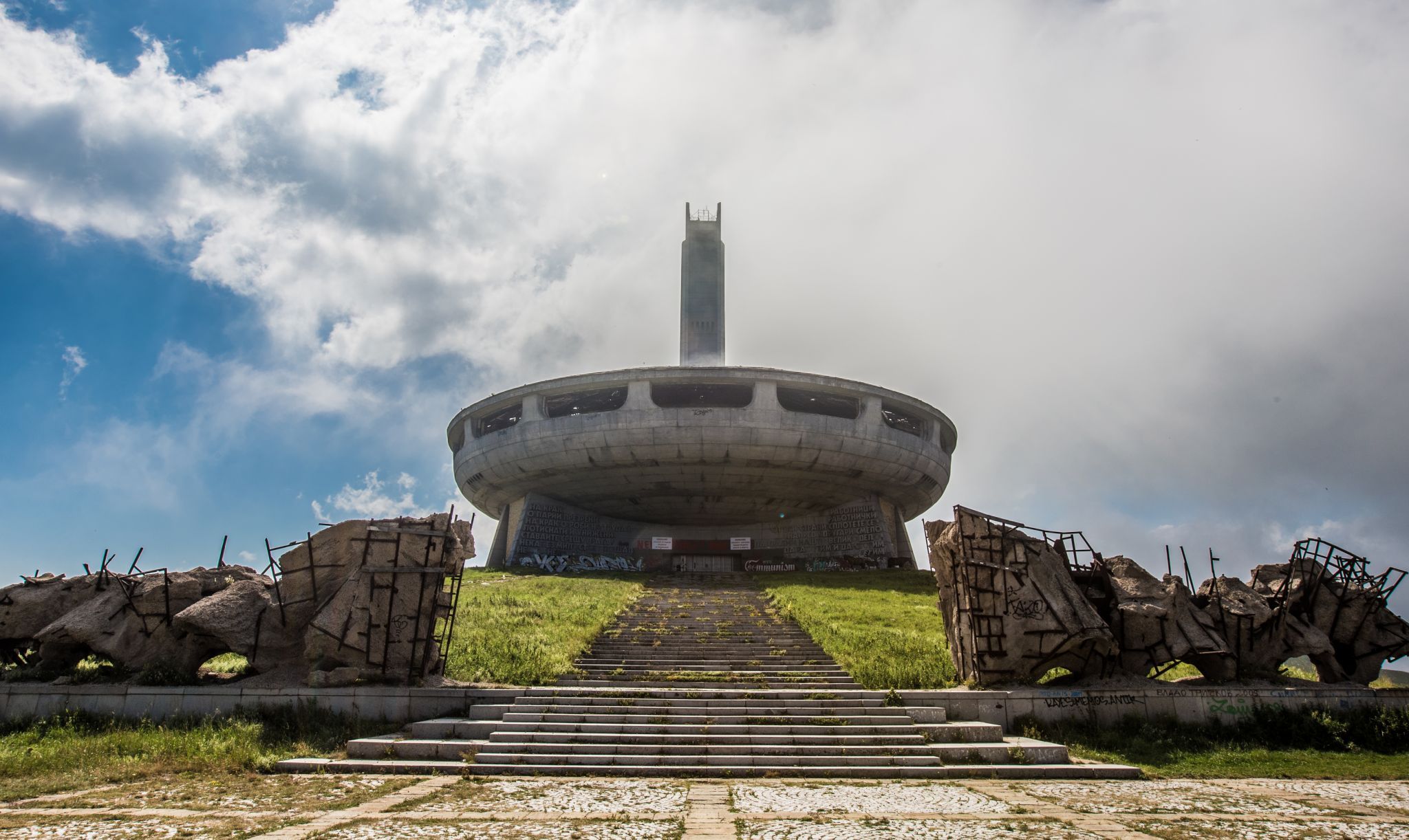 Buzludzha, Bulgaria
