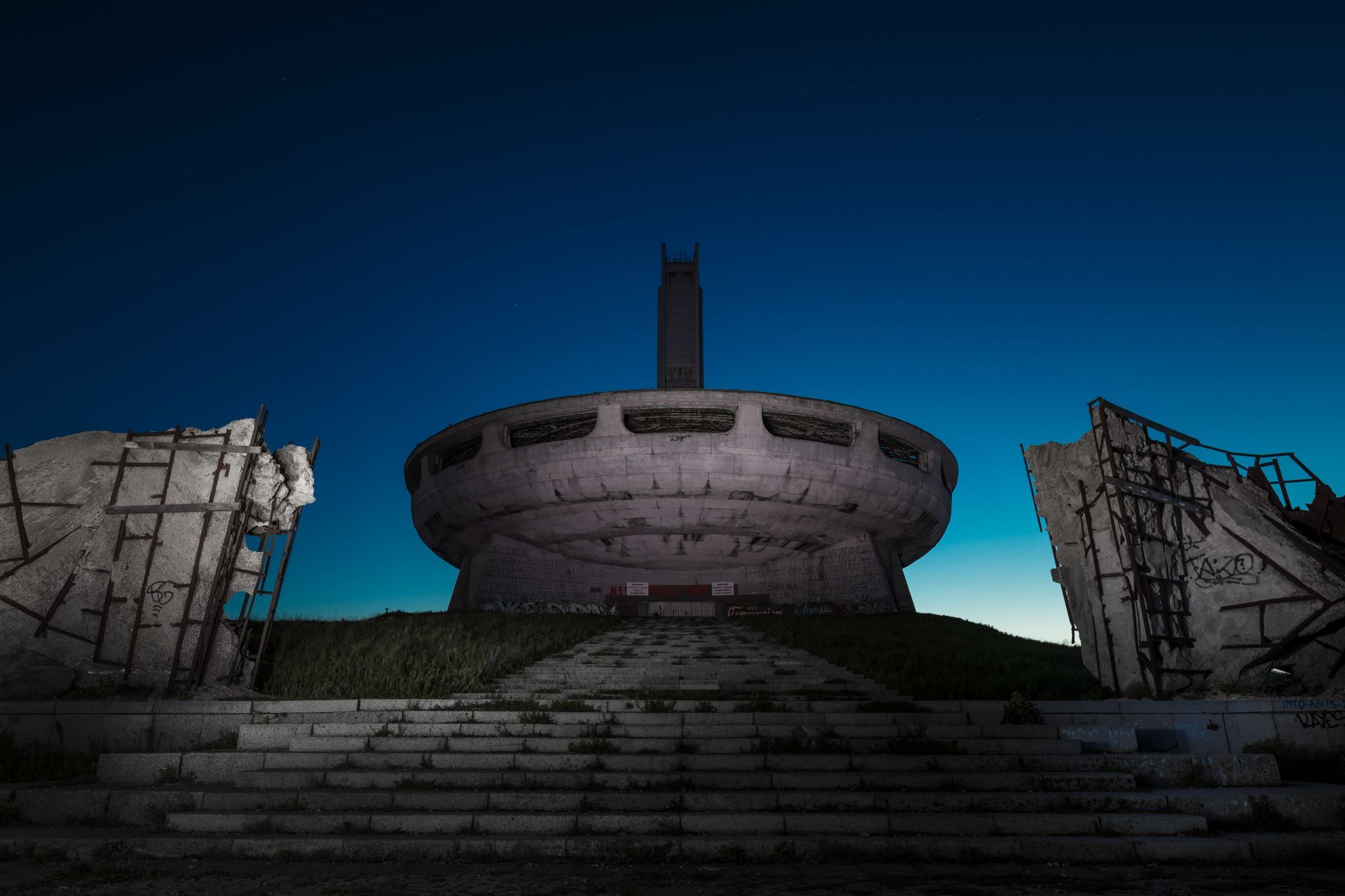 Buzludzha, Bulgaria