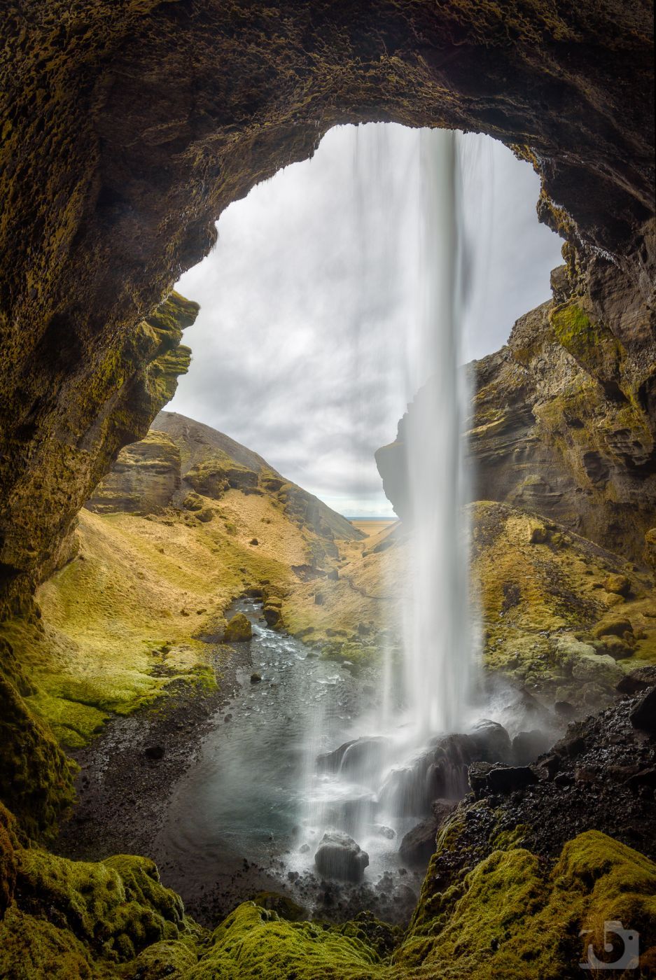 Kvernufoss, the hidden waterfall near Skógafoss, Iceland
