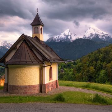 Lockstein chapel in front of Watzmann (Berchtesgaden), Germany