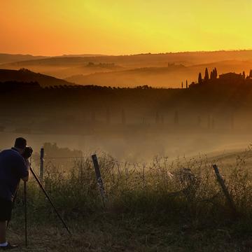 Photographer near Belvedere, Italy