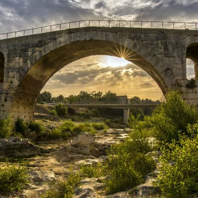 Pont Julien (Julian Bridge), France