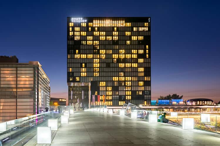 Hyatt Hotel in profile, Düsseldorf