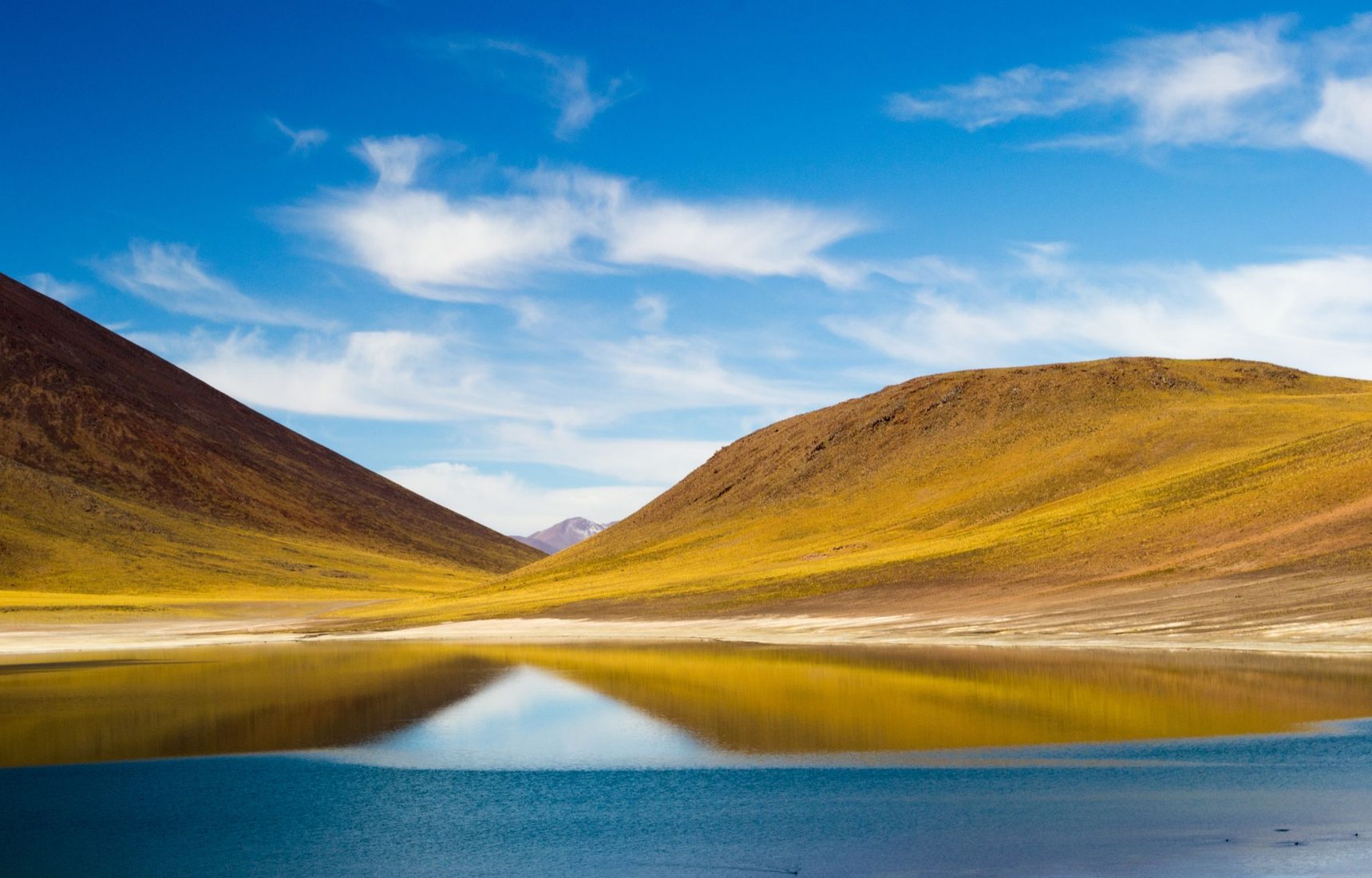 laguna-miniques-overview-lagunas-mi-iques-chile