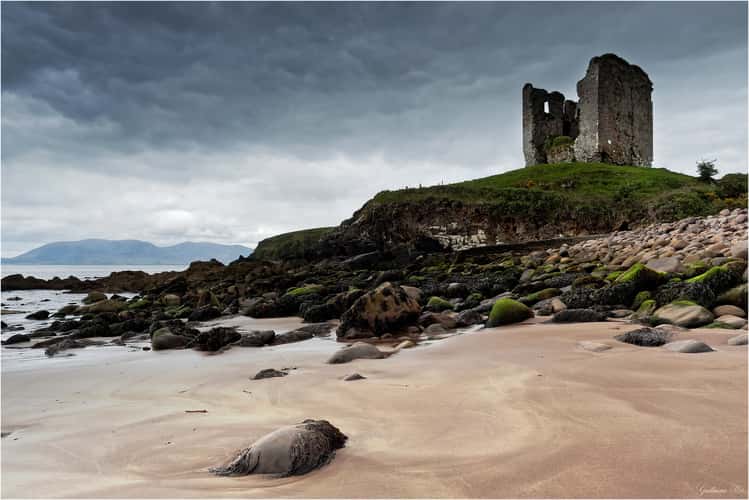 Minard Castle, Dingle Bay