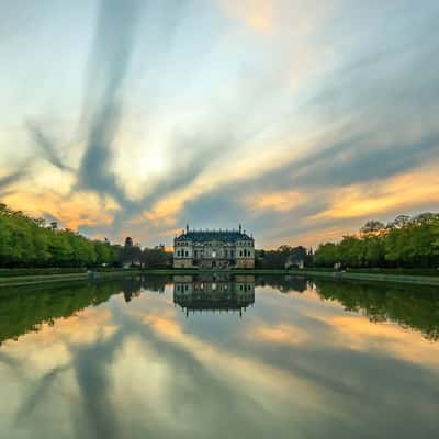 Palais -  Großer Garten (eng: Grand Garden), Dresden, Germany