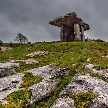 Poulnabrone dolmen, Ireland