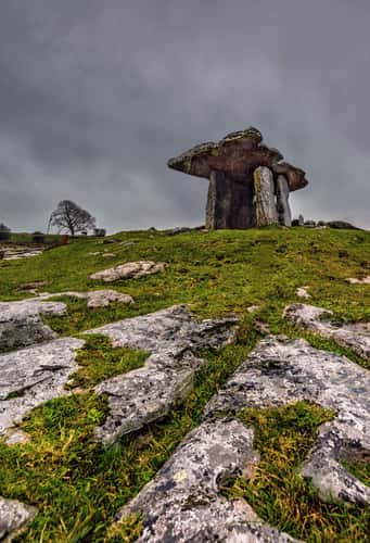 Poulnabrone Dolmen