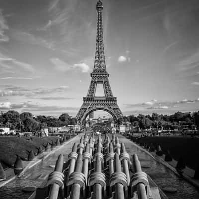 Fontaine du Trocadéro & Eiffel Tower, Paris France, France