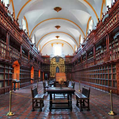 Biblioteca Palafoxiana, Mexico