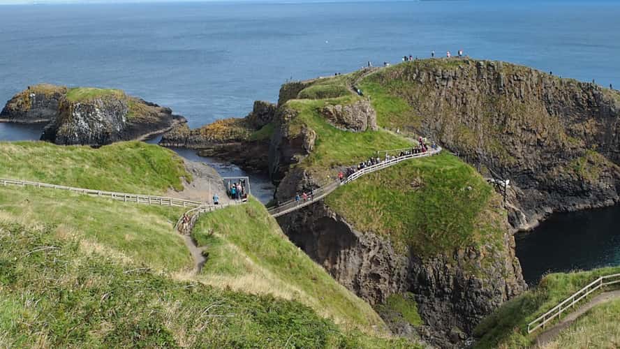 Carrick-a-Rede rope bridge