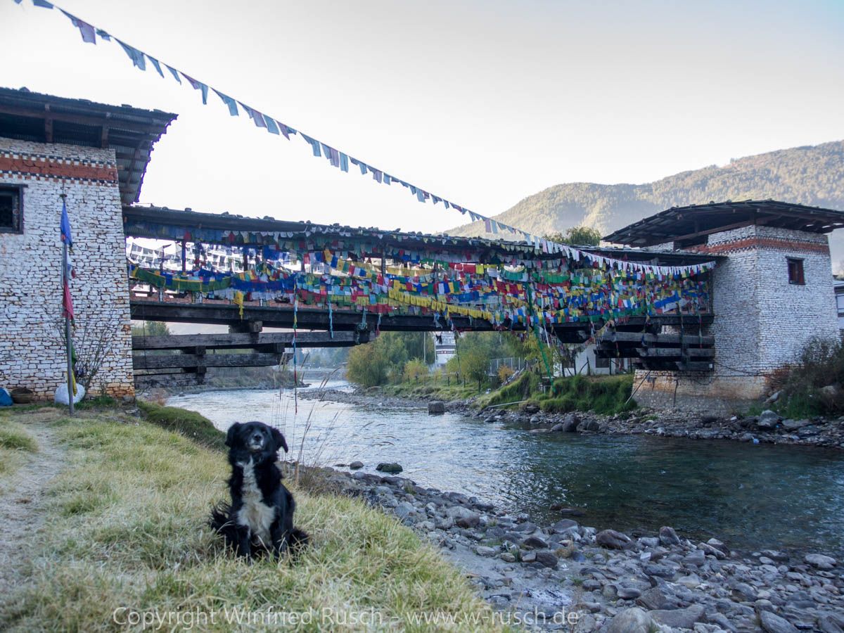 Kuendeyling Baazam Brücke, Bhutan
