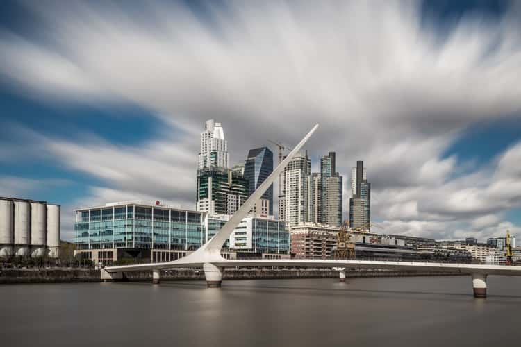 Puente de le Mujer, West view