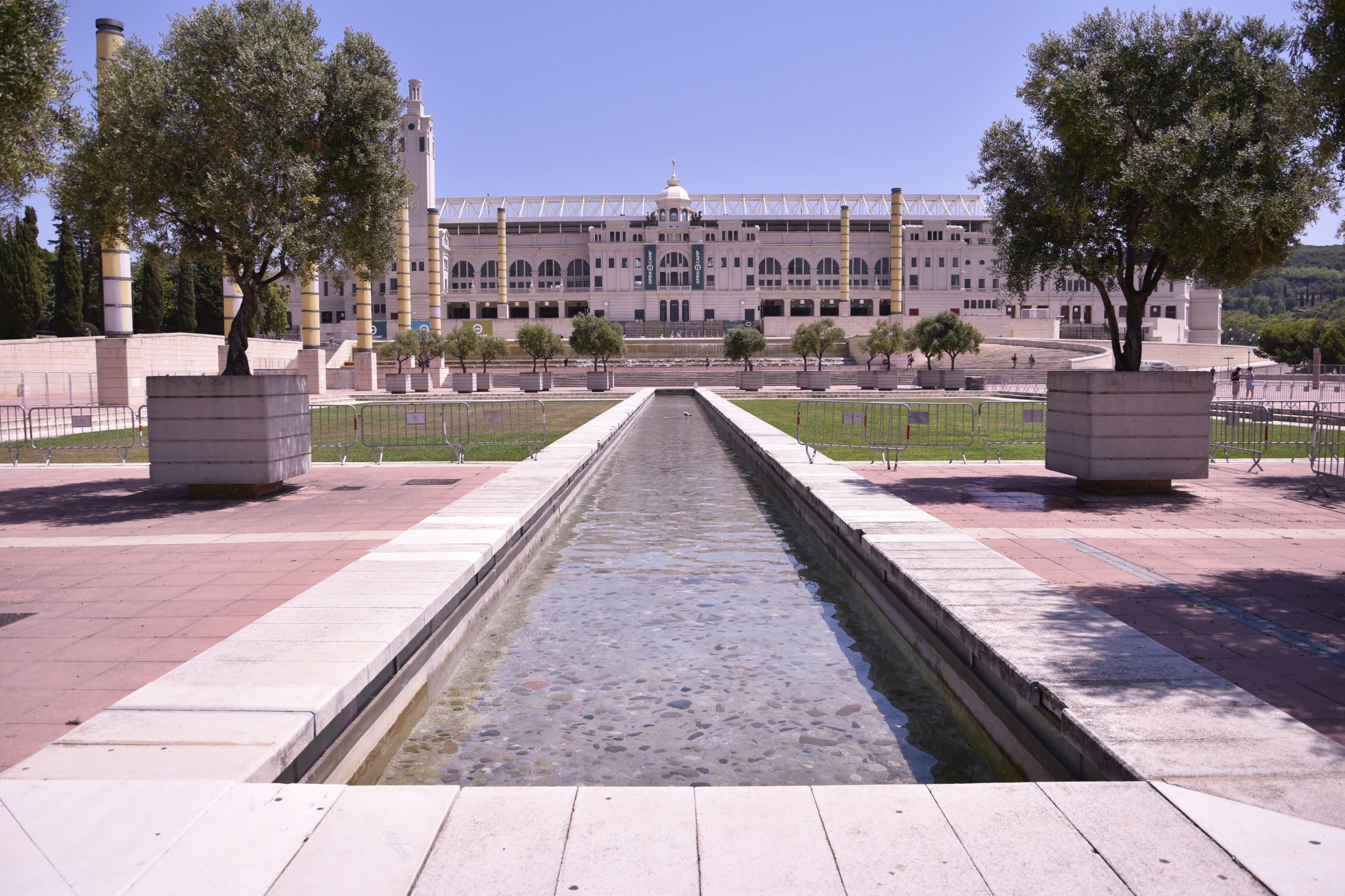 Anella Olimpica, Spain