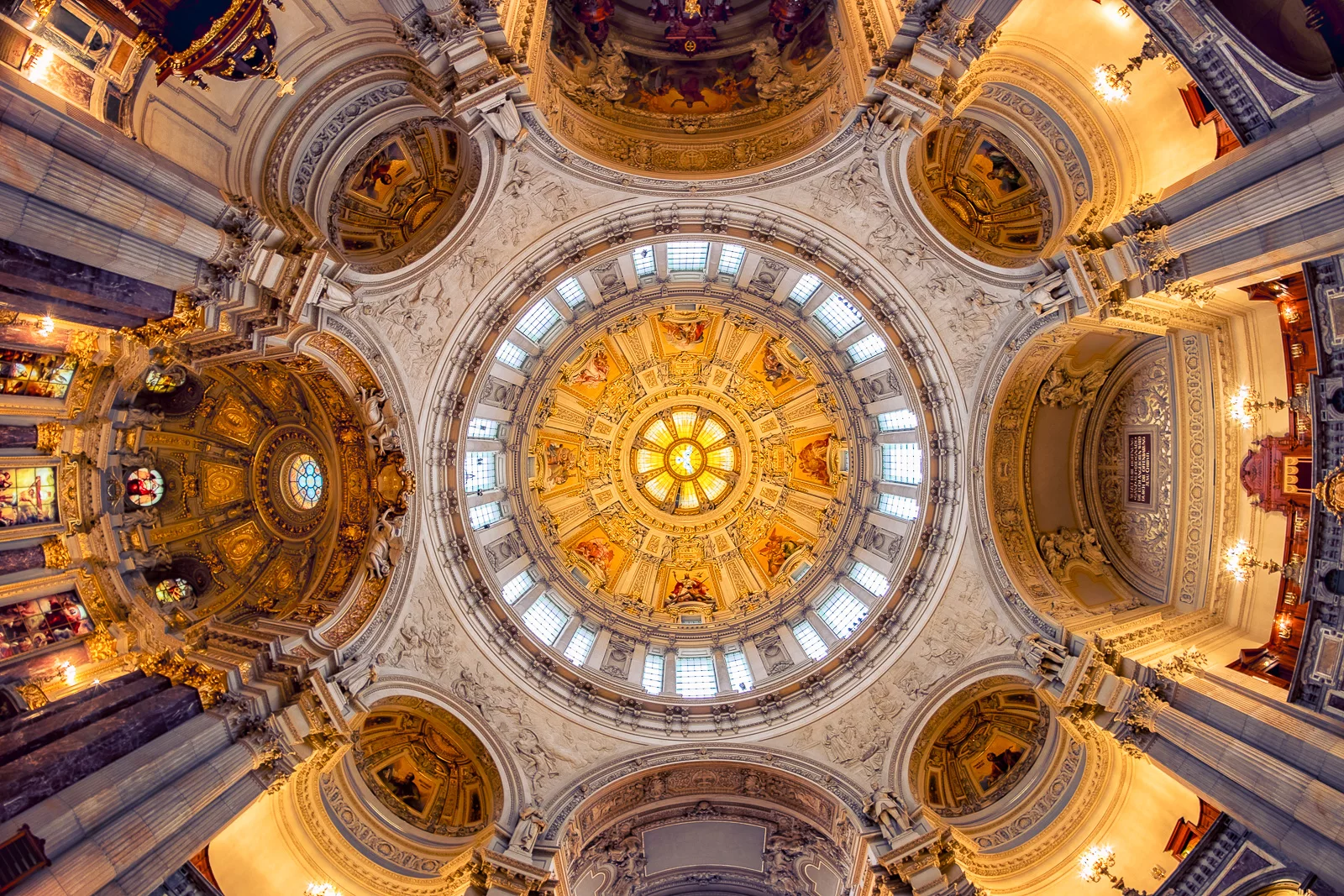 Берлинский кафедральный собор купол