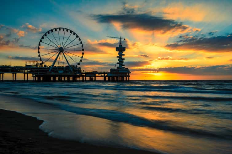 Pier Scheveningen - by Rudolfo Dalamicio