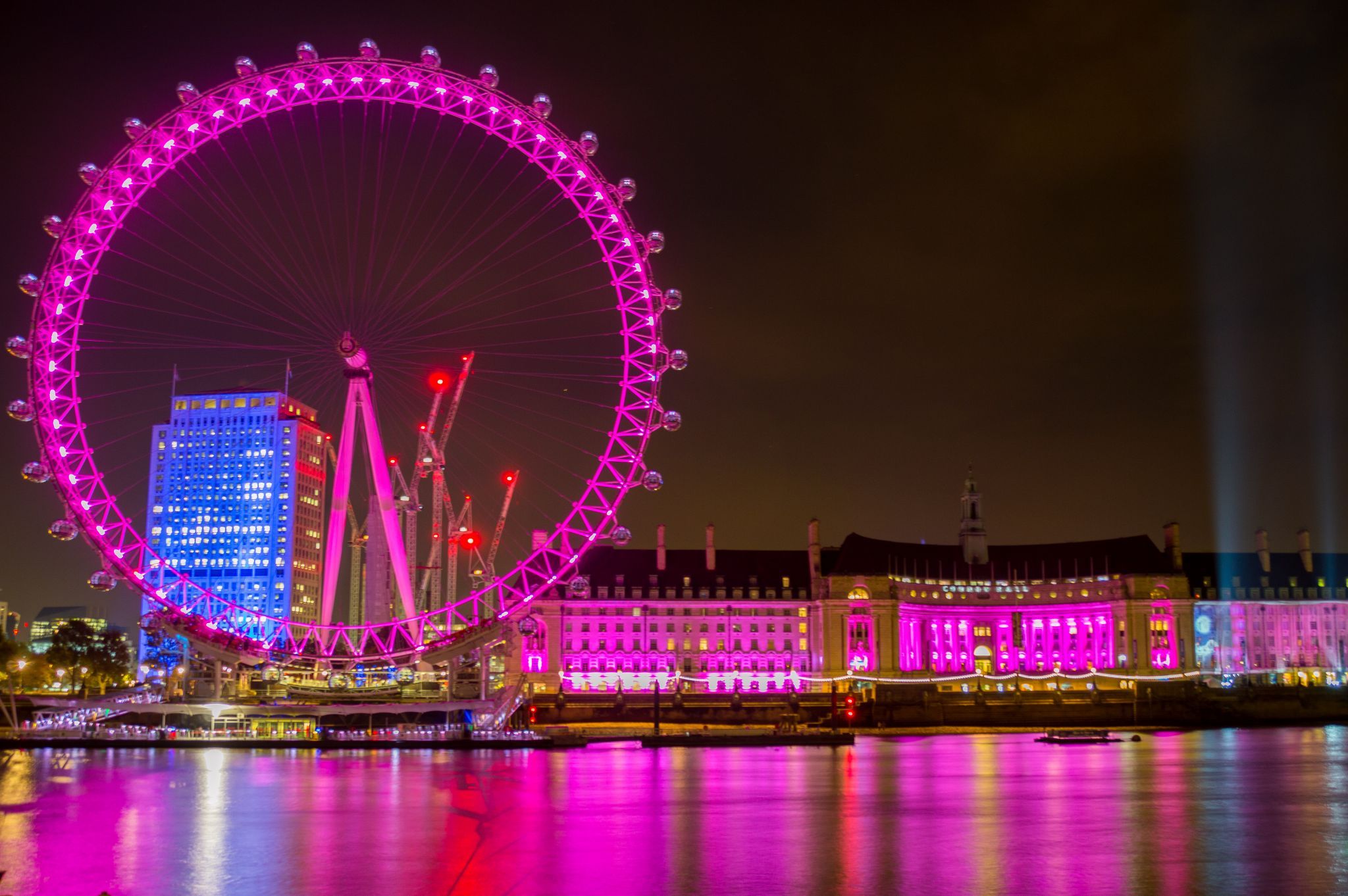 London Eye from Victoria Embankment, London, United Kingdom