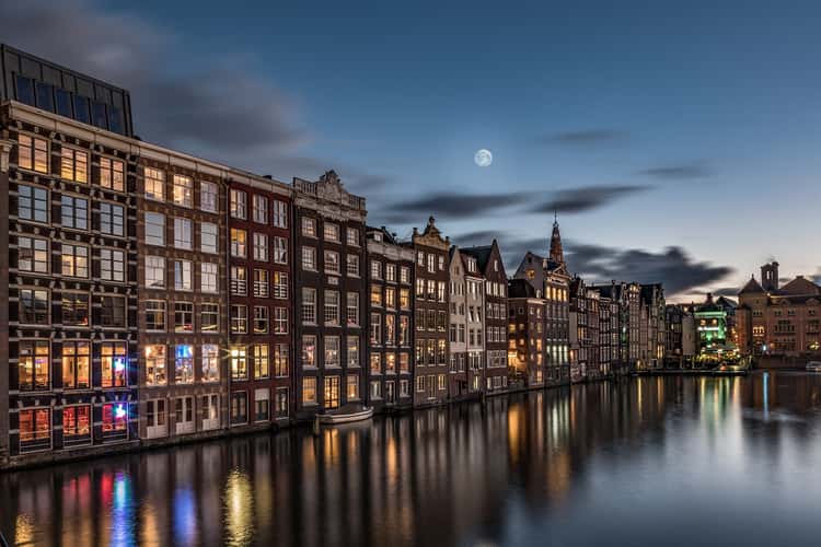 Damrak Nightshot