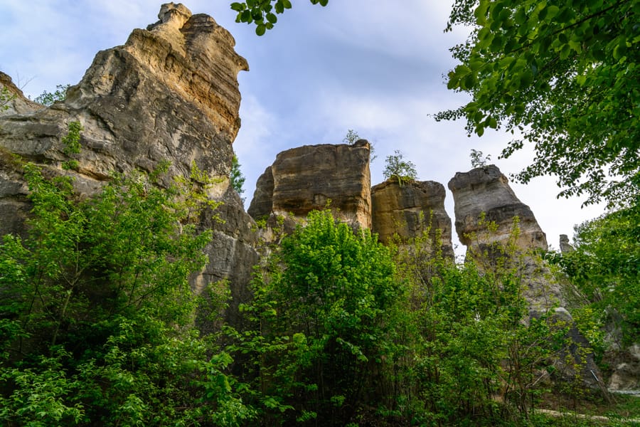 Garden of Dragons, Romania