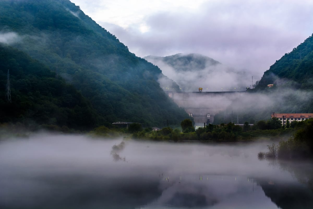 Tarnita dam, Romania