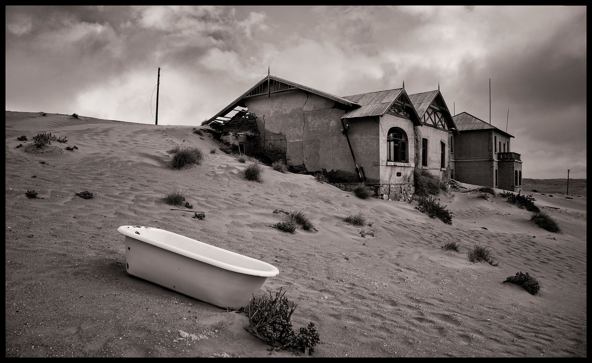 There's beauty in dilapidation., Namibia