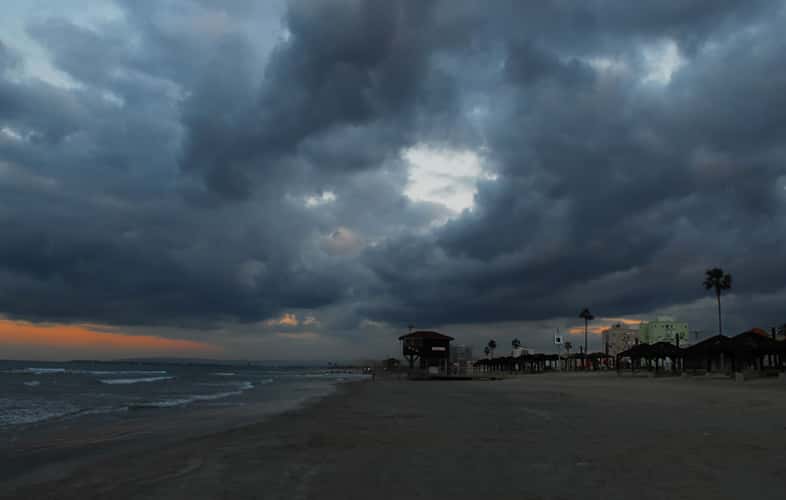 Winter evening in the Bay of Haifa (Kiryat Haim)