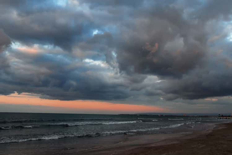 Winter evening in the Bay of Haifa (Kiryat Haim)