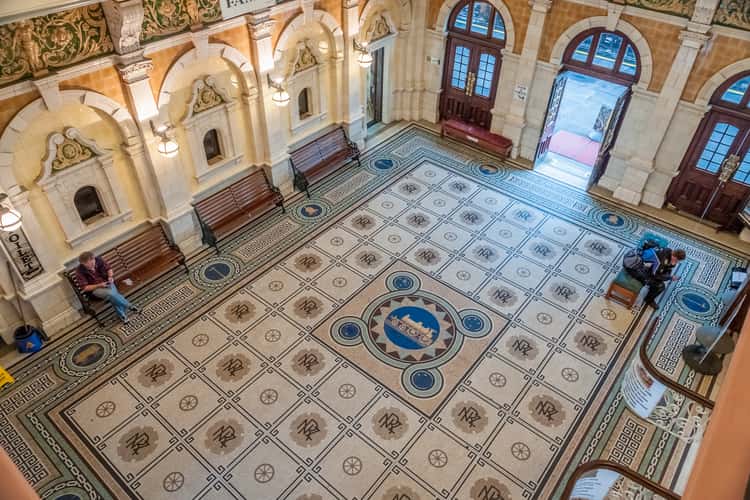 Dunedin Railway Station waiting hall