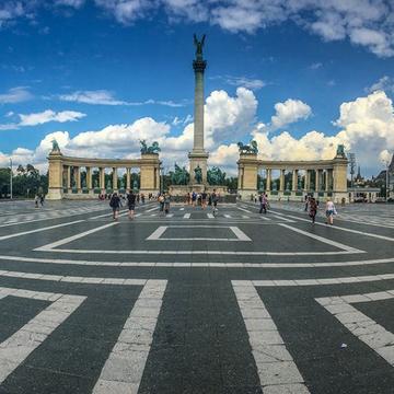 Heroes Square, Hungary