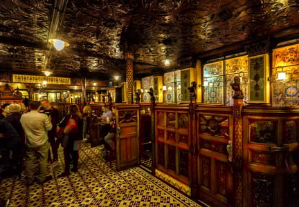 Crown Liquor Saloon