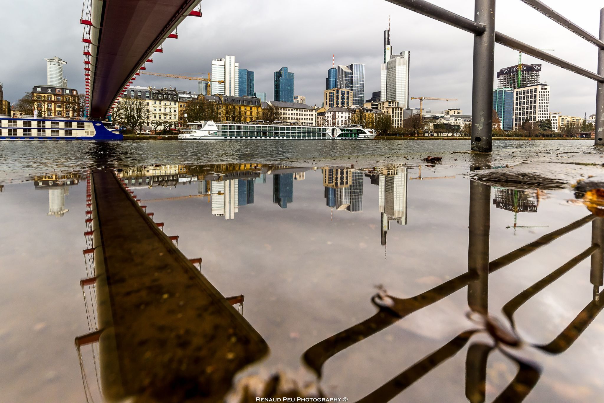 Holbeinsteg, Frankfurt am Main, Germany