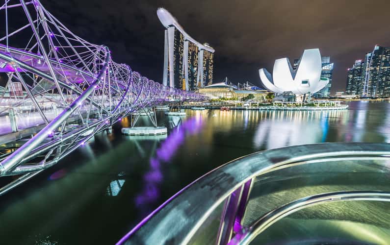 Helix Bridge & Marina Bay Sands, Singapore