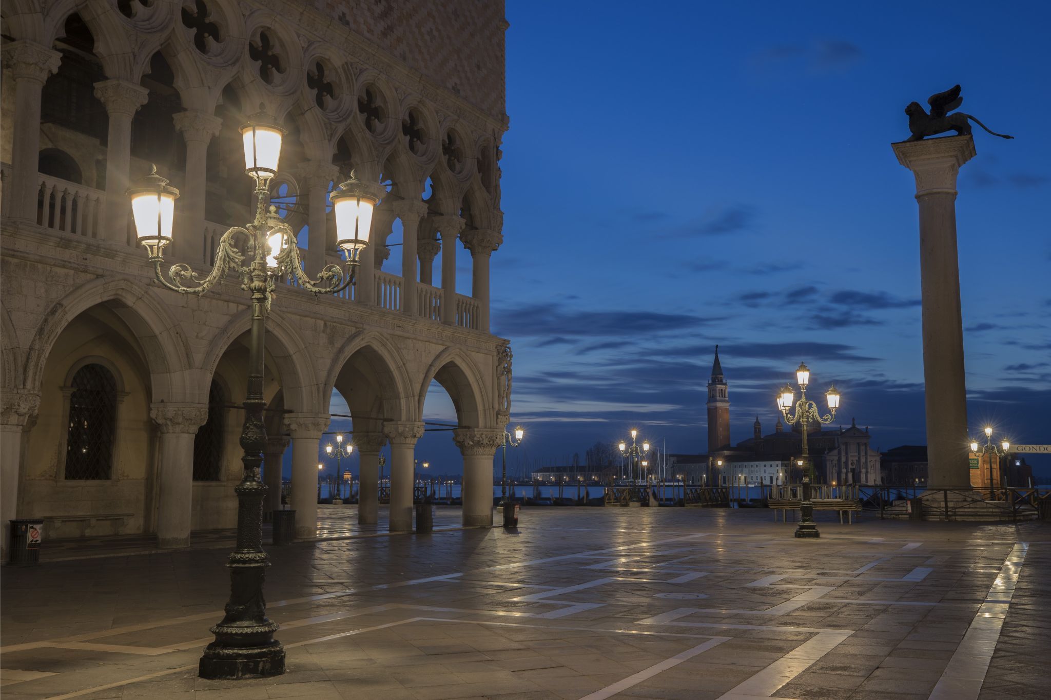 View to Palazzo Ducale, Italy
