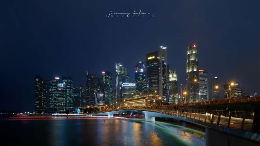 Singapore Skyline | Jubilee Bridge