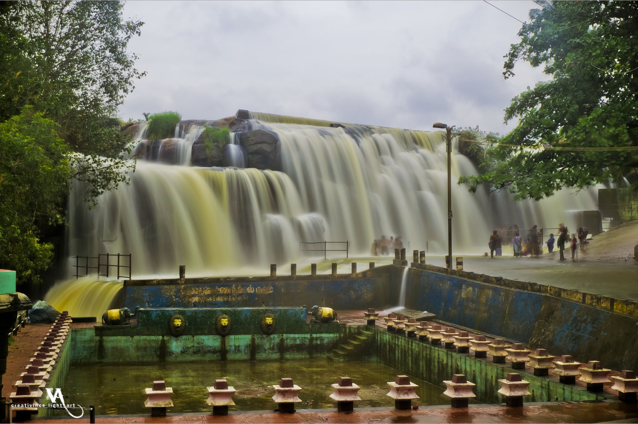 Thirparappu Waterfalls, India