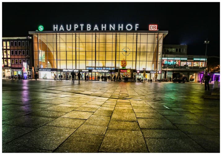 Hauptbahnhof/Central Statio
