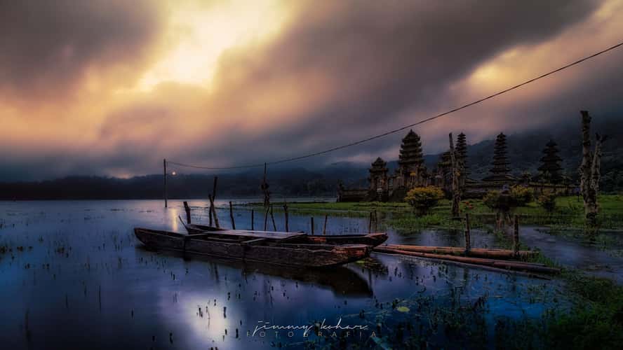 Pura Ulun Danu Tamblingan, Bali