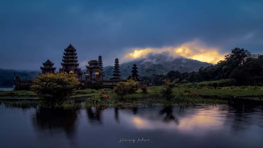 Pura Ulun Danu Tamblingan, Bali