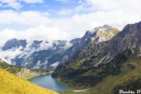 Tappenkarsee and Mountains