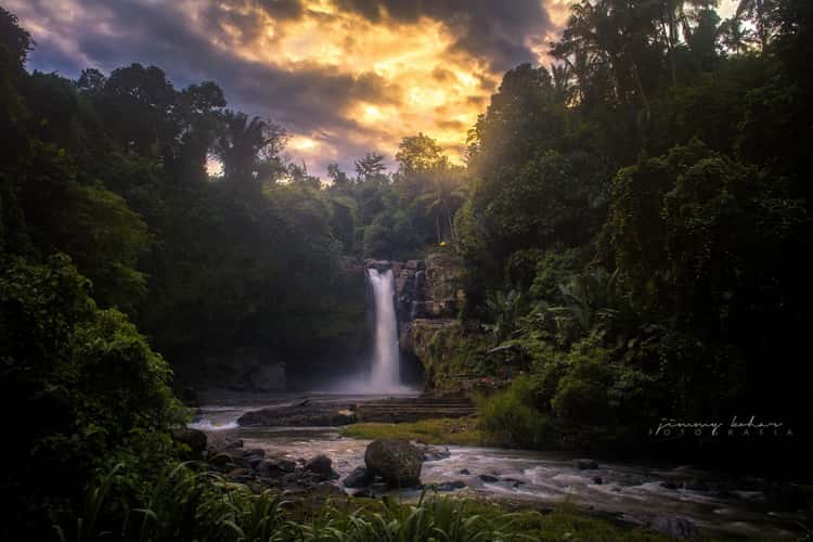 Tegenungan Waterfall