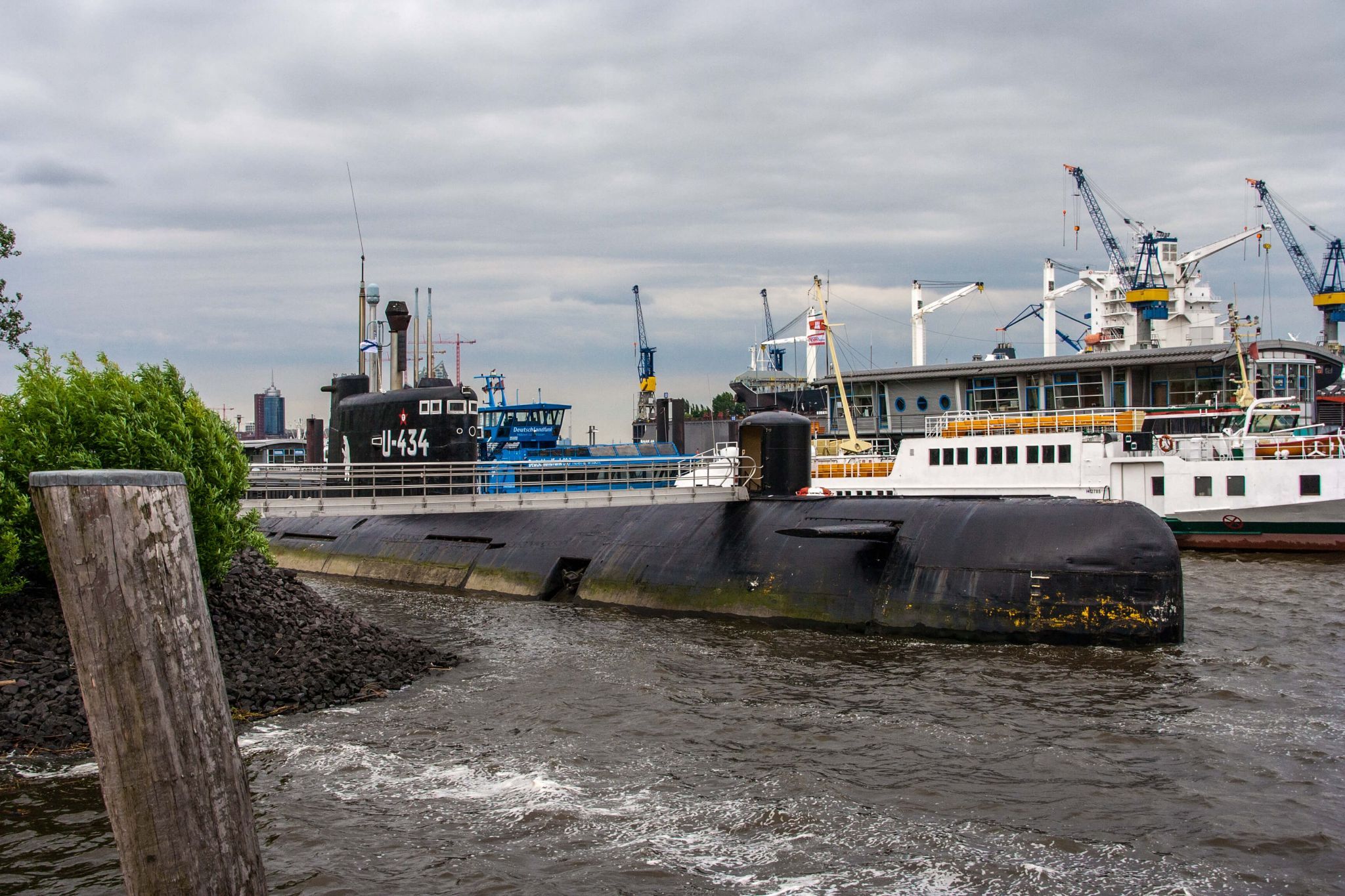 U-434, Hamburg, Germany