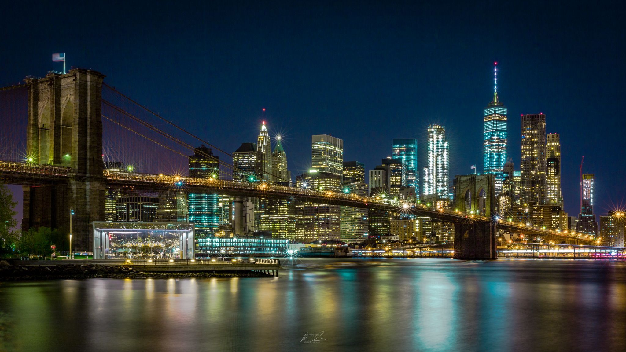 Brooklyn Bridge skyline from Pebble Beach, New York City, USA