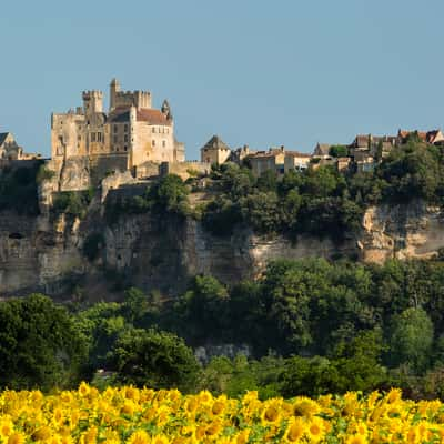 Châteaux Beynac et Castelnaud, France