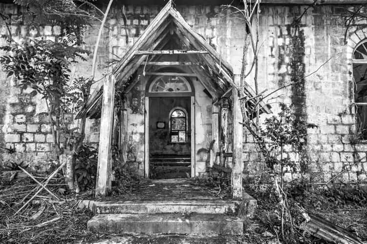 St. Barnabas Anglican Church, Liberta